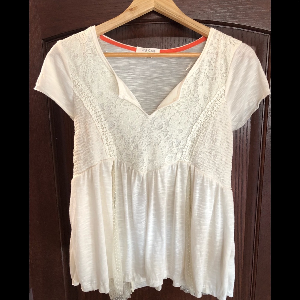 Cute top for fall/ spring